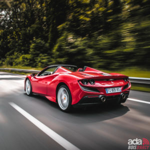 Location voiture sportive Ferrari F8 Tributo Spider ada bois d'arcy 78 Yvelines