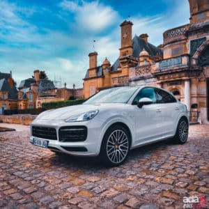 voiture Porsche Cayenne Hybrid en location dans les Yvelines 78 Bois d'Arcy