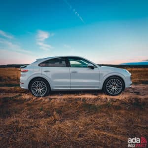 voiture Porsche Cayenne Hybrid en location dans les Yvelines 78 Bois d'Arcy